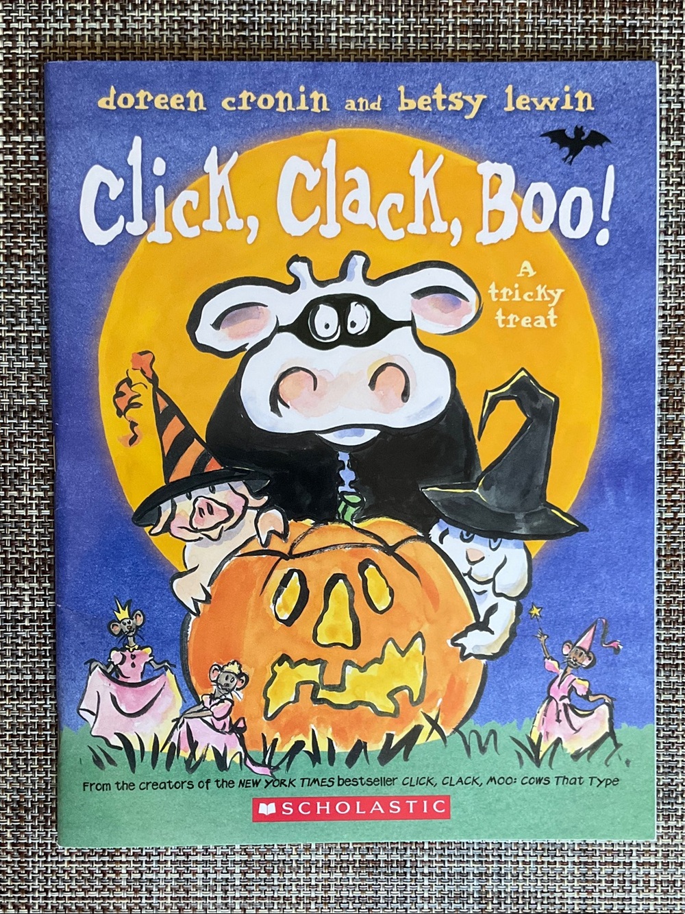 Scholastic Click, Clack, Boo! Halloween Book NWT